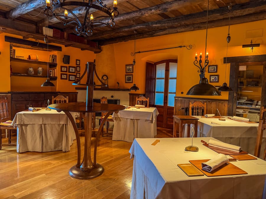Ermitano_sala